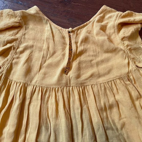 AMERICAN EAGLE blouse *Golden* Size small - Picture 6 of 7
